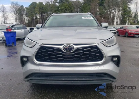 2021 Toyota Highlander Xle from USA, damaged, VIN 5TDGZRAH1MS051507